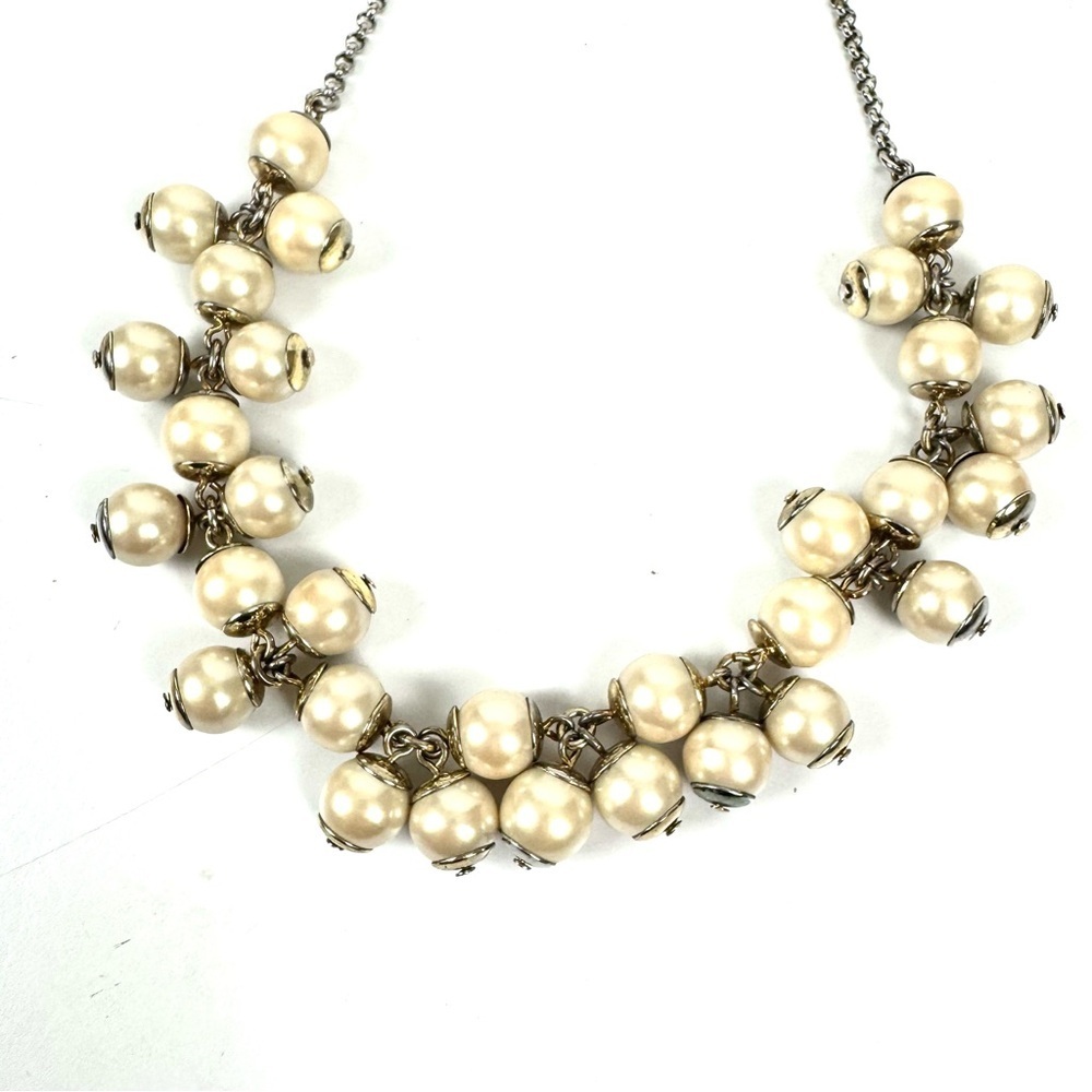 J Crew Carl Cluster Pearl Silver Tone Necklace VTG Whimsical Elegant Old Money - Picture 2 of 6